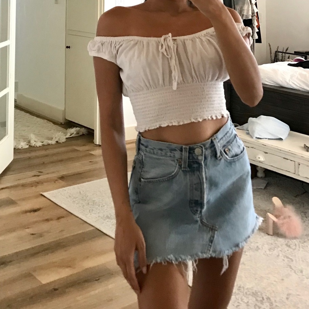 Levi’s mini skirt